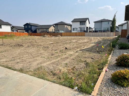 34 Rivergrove Run W, Lethbridge, AB, T1K8E9 | Card Image