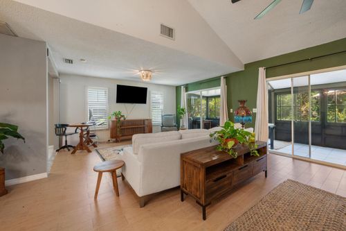 911 Ne Sandalwood Pl, Jensen Beach, FL, 34957-4746 | Card Image
