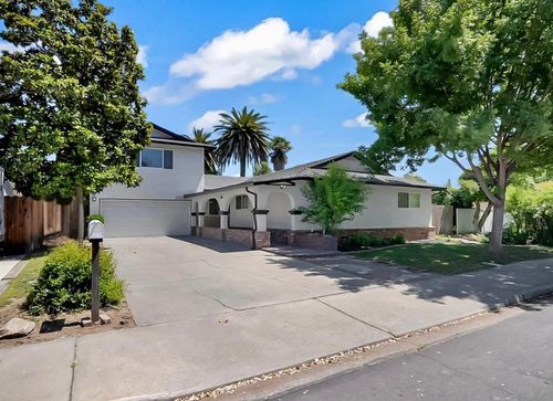 1220 Sonoma Ave, Modesto, CA, 95355-3960 | Card Image