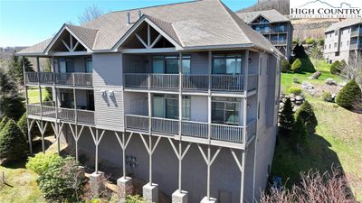 10C - 146 Pleasant View, Condo with 2 bedrooms, 2 bathrooms and null parking in Sugar Mountain NC | Image 2