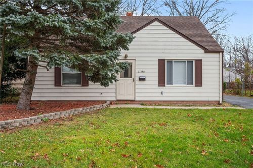 23340 Roger Dr, Euclid, OH, 44123-1521 | Card Image