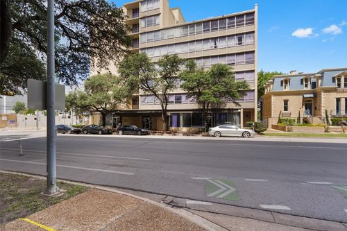 apt-108-1800 Lavaca St, Austin, TX, 78701-1326 | Card Image