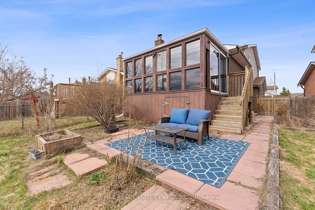 82 Simmons Blvd, House other with 3 bedrooms, 2 bathrooms and 4 parking in Brampton ON | Image 45