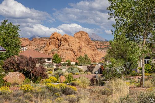 16-3324 Arena Roja, Moab, UT, 84532-3557 | Card Image
