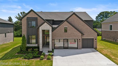 35704 Addison Dr, New Baltimore, MI, 48047-5859 | Card Image