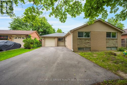 11 Burgby Ave, Brampton, ON, L6X2G7 | Card Image