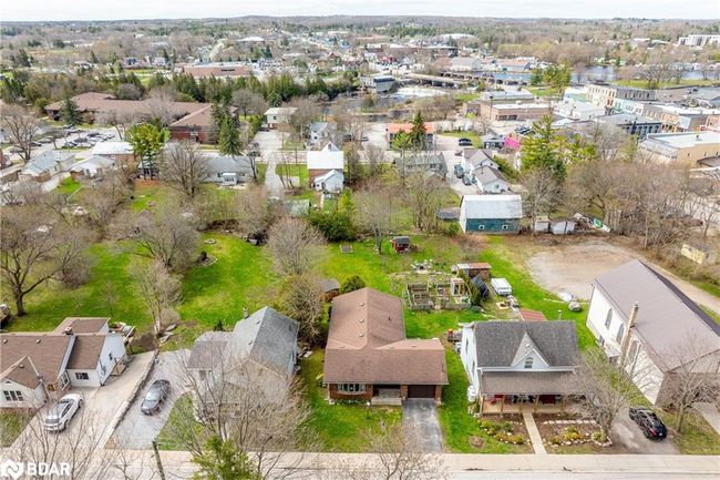28 Bond St E, House other with 3 bedrooms, 2 bathrooms and 2 parking in Fenelon Falls ON | Image 35