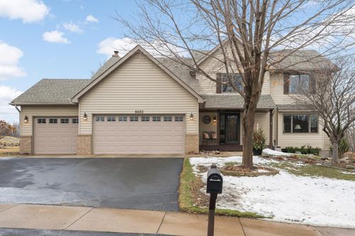 8682 Flamingo Dr, Chanhassen, MN, 55317-8558 | Card Image