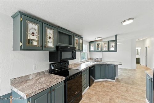 2189 W Yorkshire Ave, Coeur D Alene, ID, 83815-9455 | Card Image