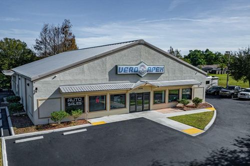 2106 S Us Highway 1, Vero Beach, FL, 32962-7401 | Card Image