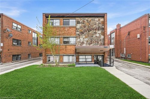 1254 Fennell Ave E, Hamilton, ON, L8T1T4 | Card Image