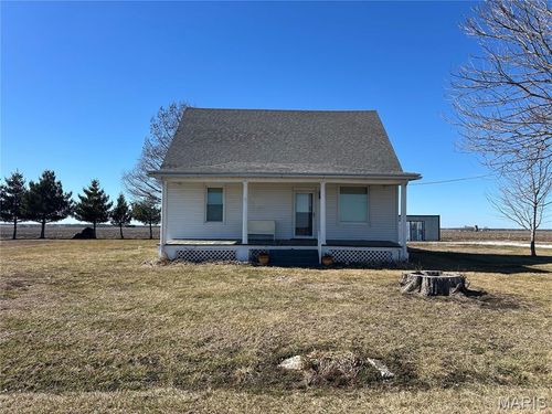 98 SW 200` Sw 200 Ave, Carrollton, IL, 62016-2018 | Card Image