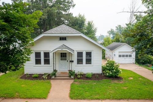 1411 N 1st Ave, Wausau, WI, 54401-2513 | Card Image