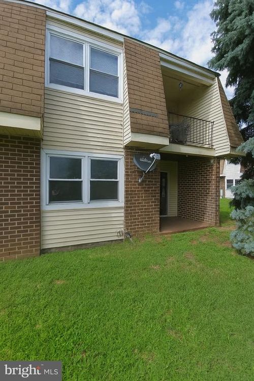 24 Florence Tollgate Pl, FLORENCE, NJ, 08518-3109 | Card Image