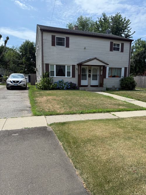79 Wooster Ave, Stratford, CT, 06615-6926 | Card Image