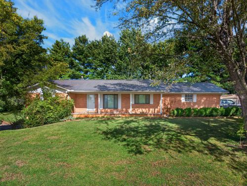 1104 Fairview Dr, Dandridge, TN, 37725-4807 | Card Image