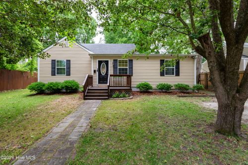 514 Jefferson Ave, New Bern, NC, 28560-4556 | Card Image