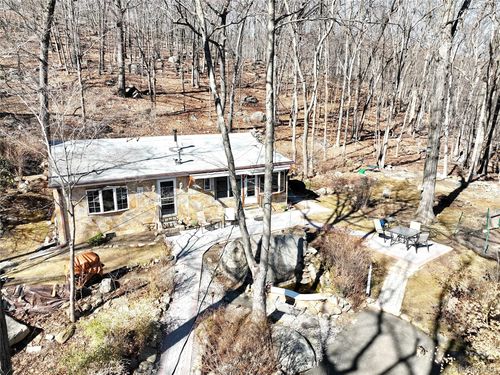 31 Hemlock Hill Ln, Suffern, NY, 10901-4403 | Card Image