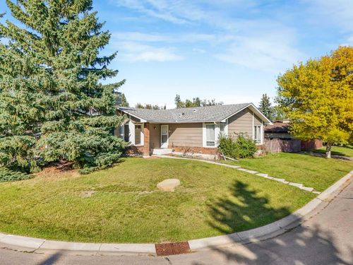 101 Hodson Way, Okotoks, AB, T1S1C5 | Card Image