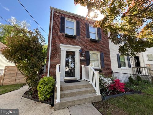 2329 Riverview Ter, ALEXANDRIA, VA, 22303-1910 | Card Image