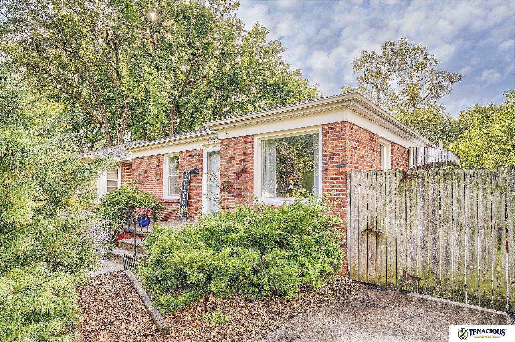 W St, Lincoln, NE 68503
