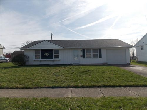 752 Hedwick St, New Carlisle, OH, 45344-2617 | Card Image