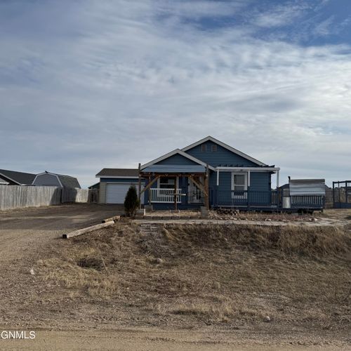 13836 Stanley St, Williston, ND, 58801-8509 | Card Image