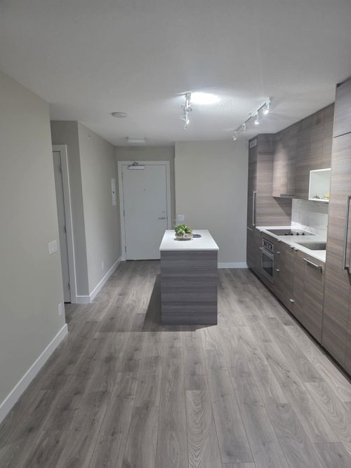 13398 104th Avenue, Surrey, BC, V3T1V6 | Card Image