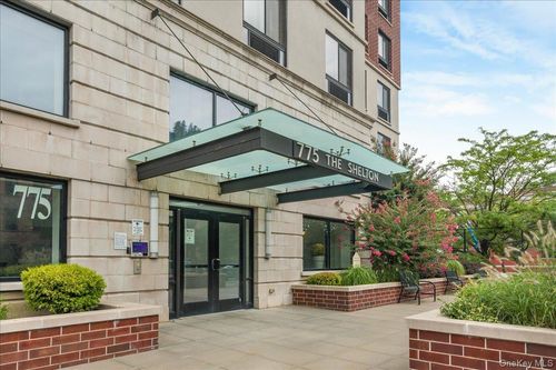 8e-775 Lafayette Ave, Brooklyn, NY, 11221-5687 | Card Image