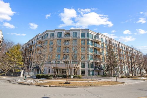 618-11 William Carson Cres, North York, ON, M2P2G1 | Card Image