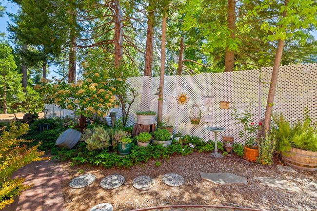 24315 Sugar Pine Rd, House other with 3 bedrooms, 3 bathrooms and 2 parking in Twain Harte CA | Image 30