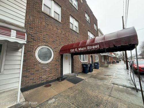 132 E Main St, GIRARDVILLE, PA, 17935-1345 | Card Image