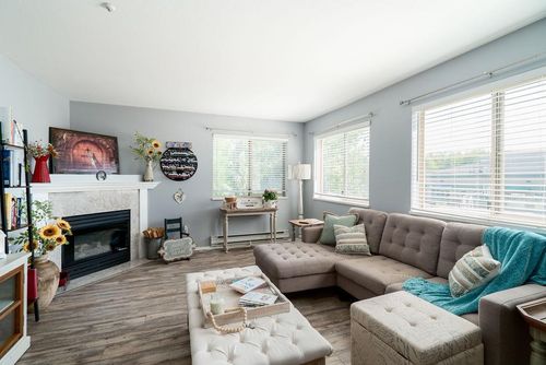 203-19130 Ford Rd, Pitt Meadows, BC, V3Y2P1 | Card Image