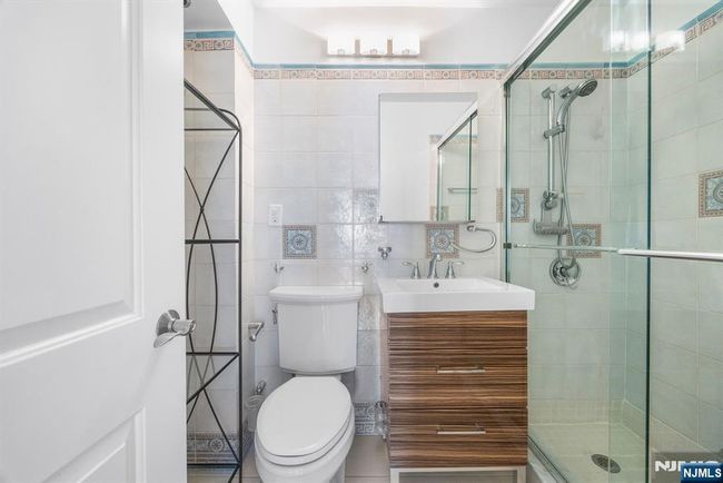 6600 Kennedy Blvd E, House attached with 4 bedrooms, 3 bathrooms and null parking in West New York NJ | Image 30