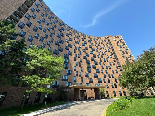 404-1181 Edgcumbe Rd, Saint Paul, MN, 55105-2833 | Card Image
