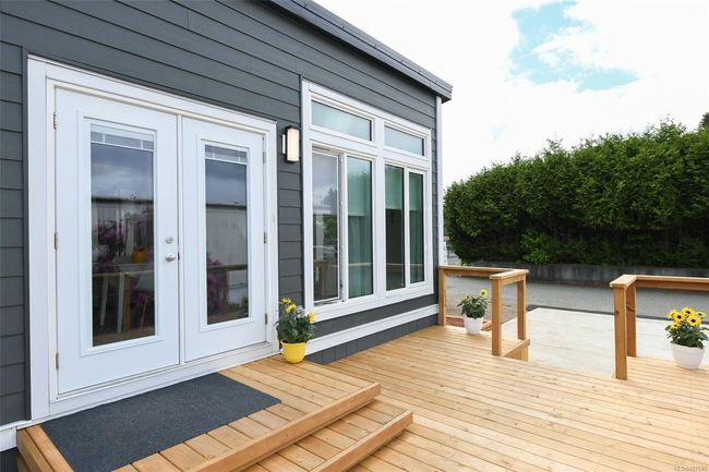3 - 2625 Mansfield Dr, House other with 2 bedrooms, 1 bathrooms and 2 parking in Courtenay BC | Image 5
