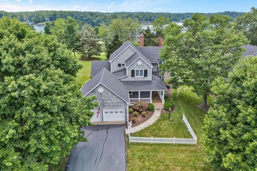 195 Golfers Crossing Dr, Penhook, VA, 24137-2120 | Card Image