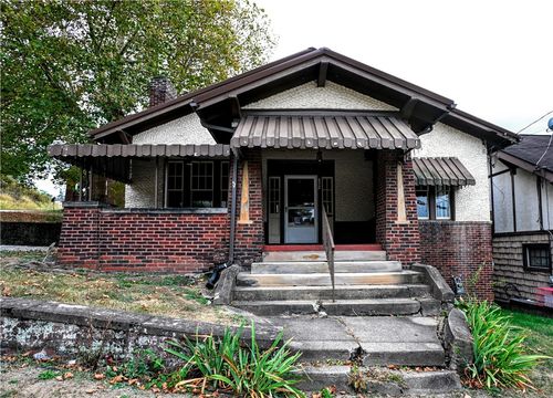 632 Front St, Brownsville, PA, 15417-1943 | Card Image