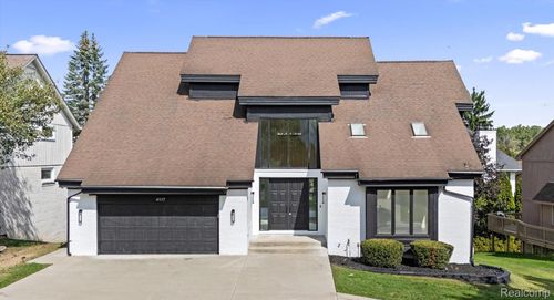 4117 Marlwood Dr, West Bloomfield, MI, 48323-2749 | Card Image