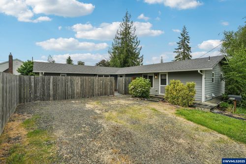 648 Sw 3rd St, Sheridan, OR, 97378-1630 | Card Image
