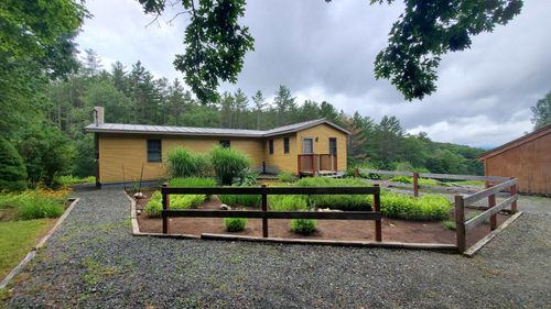 112 Chapel Hill Rd, Norwich, VT, 05055-5505 | Card Image