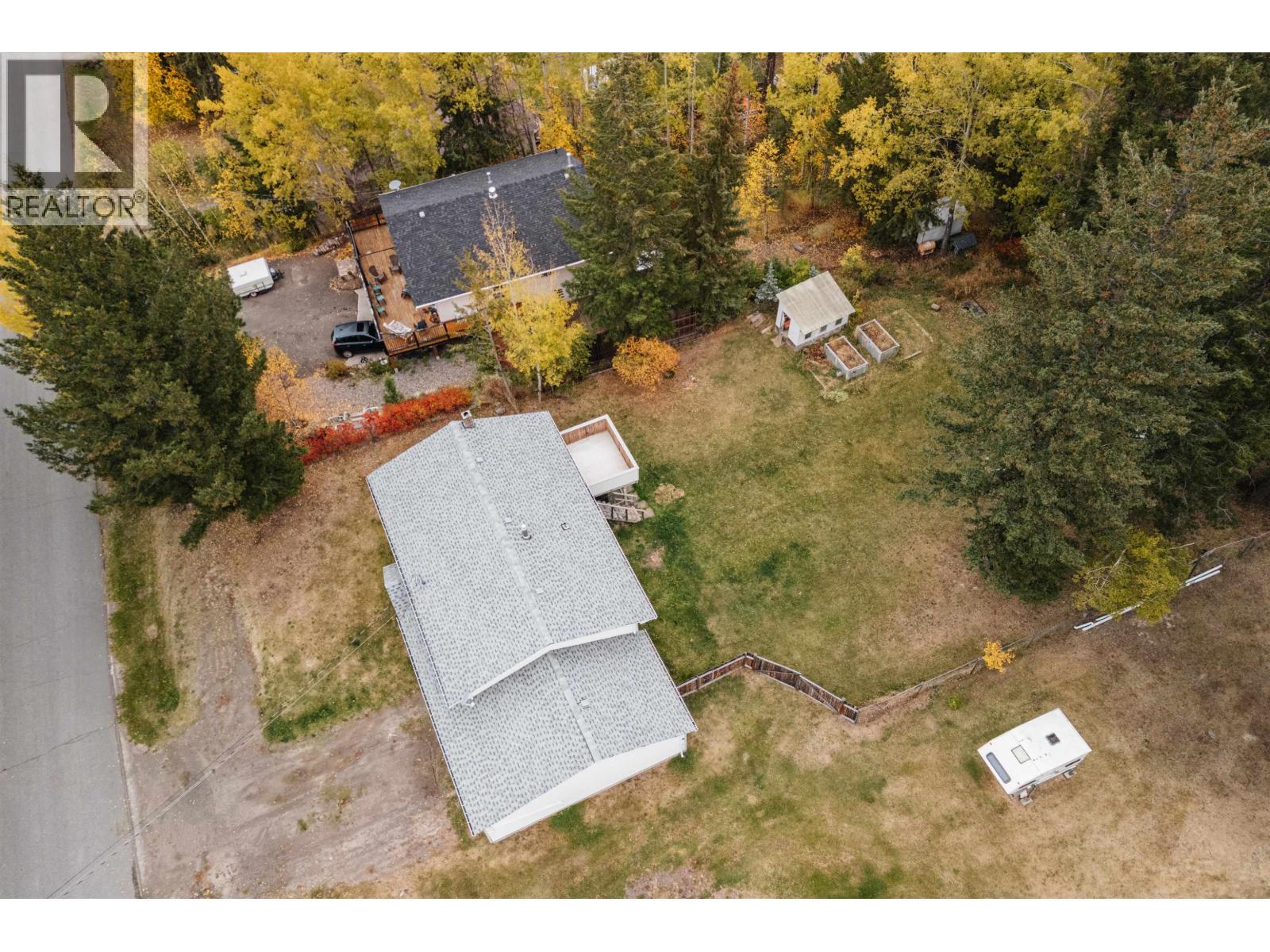 Residential in 100 Mile House 3