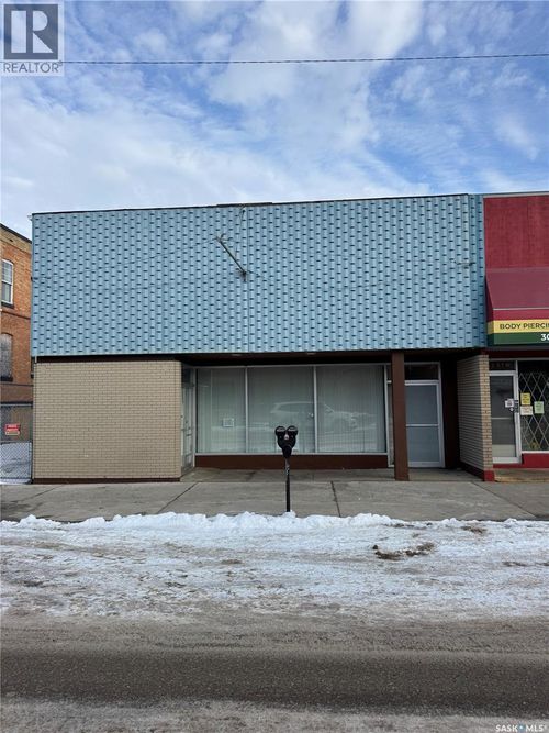 68 13th St W, Prince Albert, SK, S6V3E8 | Card Image