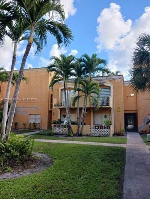 apt-m104-17911 Nw 68th Ave, Hialeah, FL, 33015-3968 | Card Image
