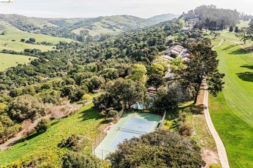 407 407 Vista Heights Rd, El Cerrito, CA, 94530 | Card Image