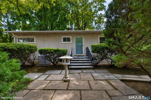 9 Stonecrop Rd, Norwalk, CT, 06851-2509 | Card Image