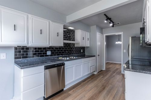 8721 N Normandale St, Fort Worth, TX, 76116-4818 | Card Image
