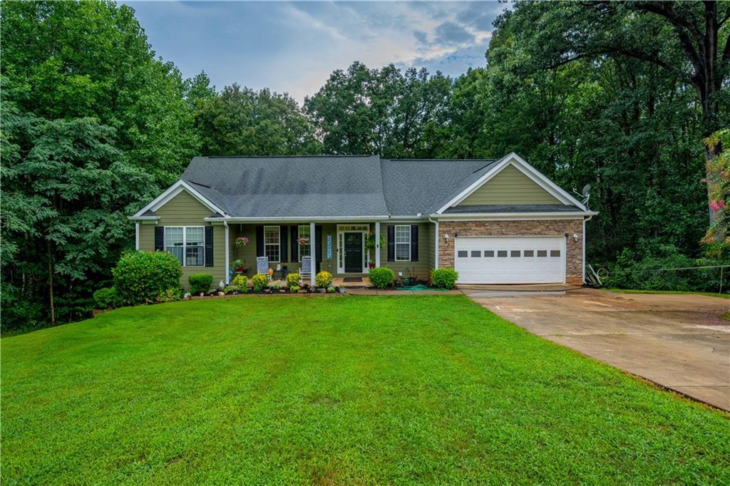 Bunt Ln, Pendergrass, GA 30567