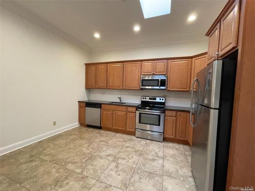apt-3b-328A Main St, Huntington, NY, 11743-7809 | Card Image
