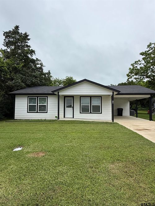 704 Lillian St, Wills Point, TX, 75169-2320 | Card Image